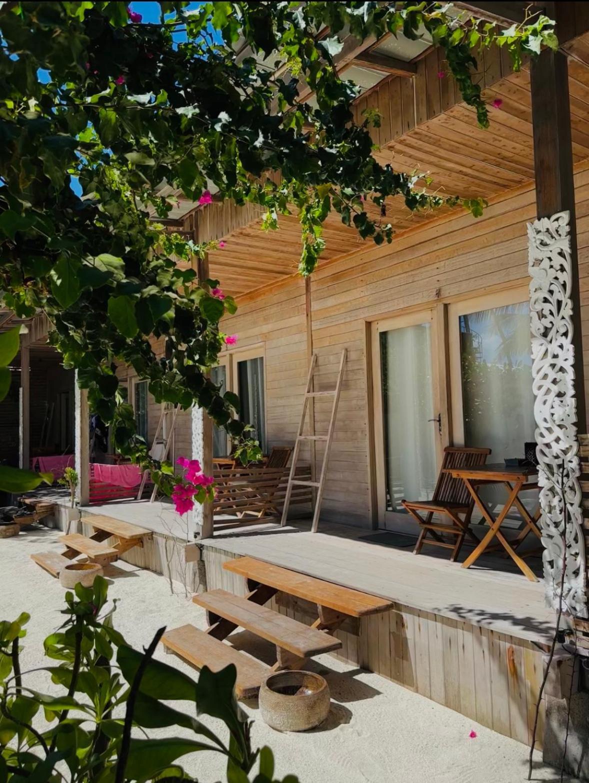 Hotel Met House Thulusdhoo Exterior foto
